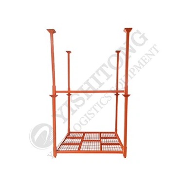 Racks empilháveis para pneus em armazém